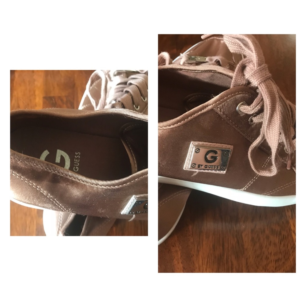 Low top sneakers